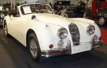 Jaguar XK 140, steht in der Ausstellungshalle der Technorama in Kassel, März 2014