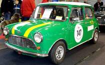 Mini steht in der Ausstellungshalle der Technorama in Kassel, März 2014