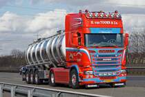 Scania R 500 am 11.02.2014 in Dortmund.