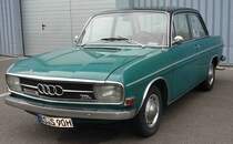 Audi 60 präsentiert auf dem Aussengelände der Technorama Kassel im März 2014