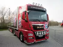 MAN TGX 18.480  FC Bayern München  im März 2014 bei den MAN Trucknology Days