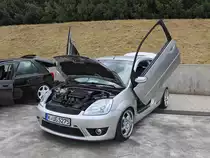 Ford Fiesta mit Flügeltüren bei den Grefrath Tuning Days, 11.8.2013