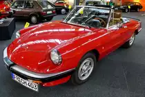 Alfa Romeo Spider, Baujahr 1987, 4-Zyl.Motor mit 1980ccm und 125PS, Vmax.190Km/h, Automesse Freiburg Feb.2014