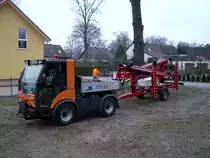 Multicar-Tremo 4x4 als Zugmaschine im Einsatz.Foto 27.03.2014