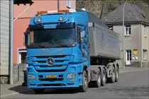 .  Mercedes Benz Actros Kippersattelzug fotografiert am 28.03.2014.