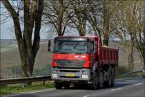 . M-B  AXOR Kipperlaster gesehen am 02.04.2014.