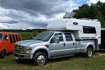 Ford F-450 Super Duty mit Wohnaufbau. 3rd Village Meeting Wietzendorf 2012 (22.07.2012)