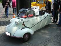 FMR-Messerschmitt Kabinenroller KR 200. 1957 - 1964. Von diesem Kabinenroller wurden 46.190 Einheiten produziert. Angetrieben wird der KaRo von einem Fichtel & Sachs Zweitaktmotor, der aus 191 cm³ Hubraum 10,2 PS leistet. 7. Kettwiger Oldtimerfrühling am 01.05.2014.