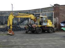 Atlas Zweiwegebagger am 03.05.14 beim Lokschuppenfest in Hanau