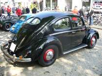 Heckansicht eines VW Typ 1, gebaut bis März 1953. 7. Kettwiger Oldtimerfrühling am 01.05.2014.