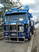 Ein Mercedes Benz LKW mit Airbrush am 12.05.14 in Neu-Isenburg