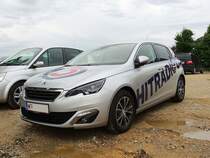 PEUGEOT-308 im Einsatz für hitradio Ö3; 140511