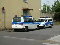 Ein VW T4 und ein Mercedes Benz Vito der Bundespolizei am 06.05.14 in Hanau Hbf
