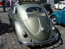 Heckansicht eines 1956´er VW-Käfer. VW-Treffen an der Düsseldorfer Classic Remise am 25.05.2014.