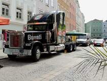 FREIGHTLINER-Classic der Brauerei Baumgartner, anlässlich der Rieder-Shopping-Night; 140523