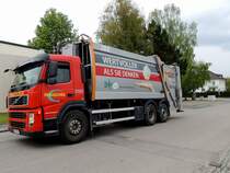 VOLVO-Müllwagen der Fa.Frauscher, hat seine Sammeltour beendet; 140418