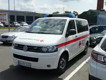 Ein VW T5 des DRK am 01.06.14 in Hanau 