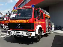 Mercedes Benz LF 16/12 (Florian Hanau 1-44-) am 01.06.14 beim Tag der Offenen Tür in der Feuerwache Hanau Mitte