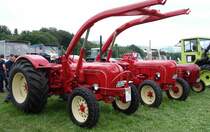 Porsche Master und Co stehen bei der Oldtimerausstellung in Ebersburg, Juni 2014