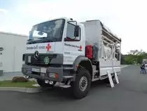 Mercedes Benz Atego des DRK am 01.06.14 beim Tag der Offenen Tür der Feuerwehr Hanau Mitte