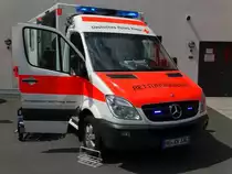 Mercedes Benz Sprinter RTW des DRK am 01.06.14 beim Tag der Offenen Tür der Feuerwehr Hanau Mitte 