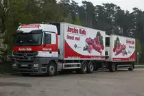 MB Actros MP3 2544 Kühlkoffer-Hängerzug von Astrokalb aus Österreich abgestellt auf dem Rasthof Herrieden, 05.04.2014