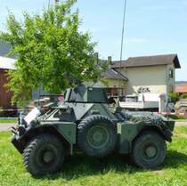 Ferret - Radpanzer steht bei der Oldieparade in Fulda-Harmerz, Juni 2014 
