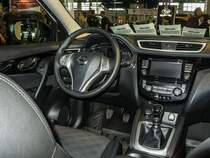 Nissan Qashqai (Modelljahr 2014) Interieur. Foto: Auto Motor und Tuning Show am 23.03.2014.