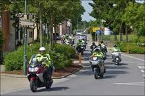 . Am 07.06.2014 ist diese Motorrad Gruppe von Reportern unterwegs zum Startort einer Etappe der Luxemburg Rundfahrt. 

 