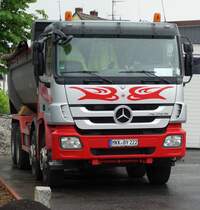 Mercedes Benz Actros Baukipper am 04.06.14 in Maintal 