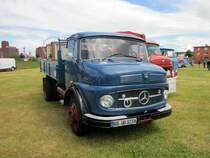 Mercedes Benz 323 am 14.06.2014 in Wismar.