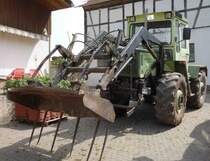 auch MB Tracs, hier ein 900, arbeiten für das Lohnunternehmen Jehn aus 36100 Petersberg-Böckels; Juni 2014