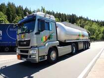 MAN TGS18.440 bei der Einfahrt in die Raststätte Hirschberg; 140606