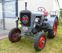 Eicher, ausgestellt beim Ortsjubiläum von Unterweisenborn im Juni 2014