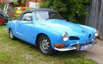 Karmann Ghia Cabrio, ausgestellt beim Ortsjubiläum von Unterweisenborn im Juni 2014