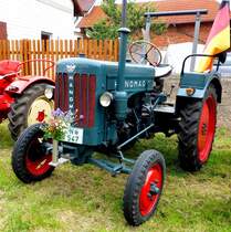 Hanomag R16 (H 547), ausgestellt beim Ortsjubiläum von Unterweisenborn im Juni 2014