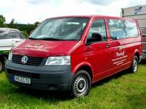 VW T 5 der Firma BISCHOFF, gesehen bei der Kreistierschau des LK Fulda in Petersberg-Melzdorf, Juni 2014