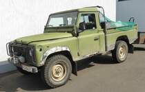 Rover steht auf dem Parkplatz in 36100 Petersberg, Juli 2014