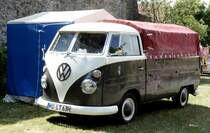 VW T1 steht bei den Fladungen Classics, Juli 2014