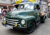 Opel Blitz als Abschleppfahrzeug steht bei den Fladungen Classics 2014