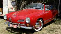Karmann Ghia glänzt im Sonnenlicht anl. der Fladungen Classics 2014