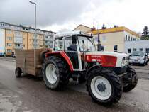 STEYR 964-turbo; 64PS; 3117ccm; hat wie alle 900er-Modelle einen tief liegenden Schwerpunkt, speziell für den Einsatz an Hängen; 140514