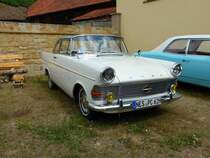 Opel Rekord PII Coupe (der  rasende Kofferraum  hat Michael H. ergänzt), gesehen bei den Fladungen Classics 2014