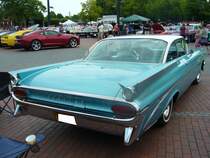 Heckansicht eines Potiac Series 21 Catalina Sport Coupe von 1959. US-carmeeting Centro Oberhausen am 20.07.2014.