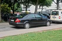 Dieses Mercedes-Benz W211 Taxi habe ich am 22.07.2014 am Taxistand Rathaus in Kaiserslautern aufgenommen. Die Taxe hat die Konzessionsnummer 36.