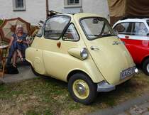 BMW Isetta steht bei den Fladungen Classics 2014