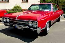 Oldsmobile Dynamic 88 aus dem Modelljahr 1965, gesehen bei den Fladungen Classics 2014