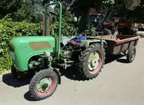 Holder, Schmalspurschlepper mit Einachsanh�nger, Juli 2014