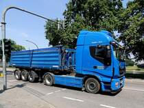 IVECO STRALIS-460, in Dresden; 140610