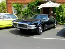Oldsmobile Toronado steht bei den Fladungen Classics 2014